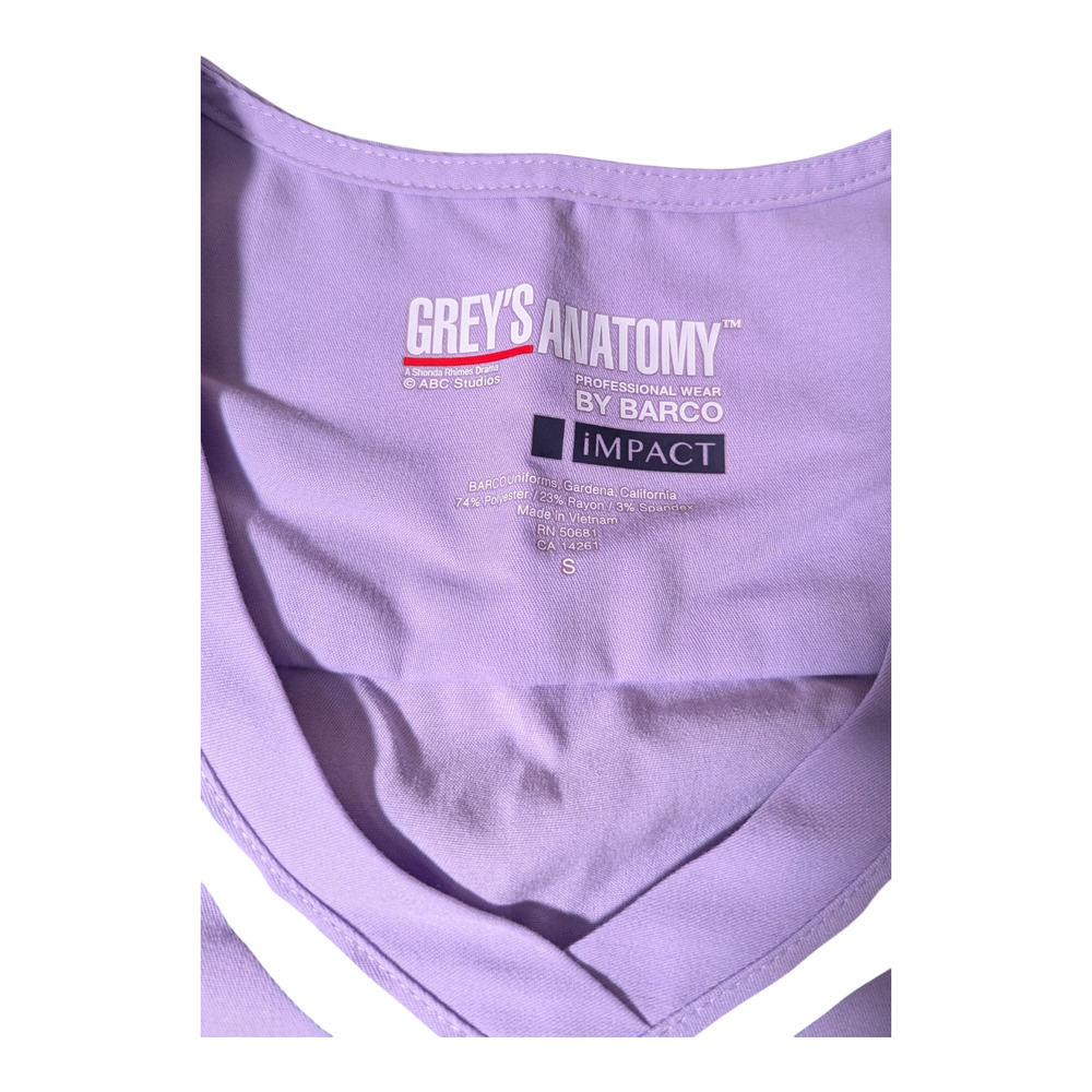 Greys Anatomy Scrub Outfit - Lilac/Lavender Purple Color-Size Small -Womens EUC - Picture 4 of 12